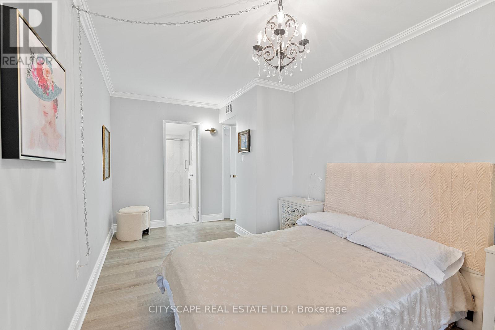 202 - 2045 Lake Shore Boulevard W, Toronto (mimico), Ontario