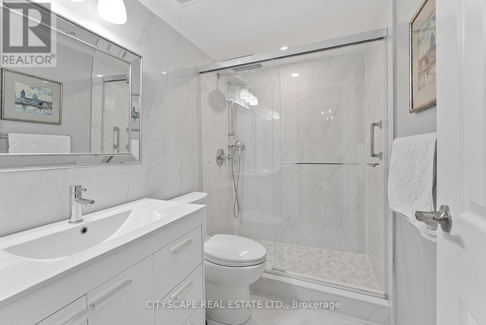 202 - 2045 Lake Shore Boulevard W, Toronto (mimico), Ontario