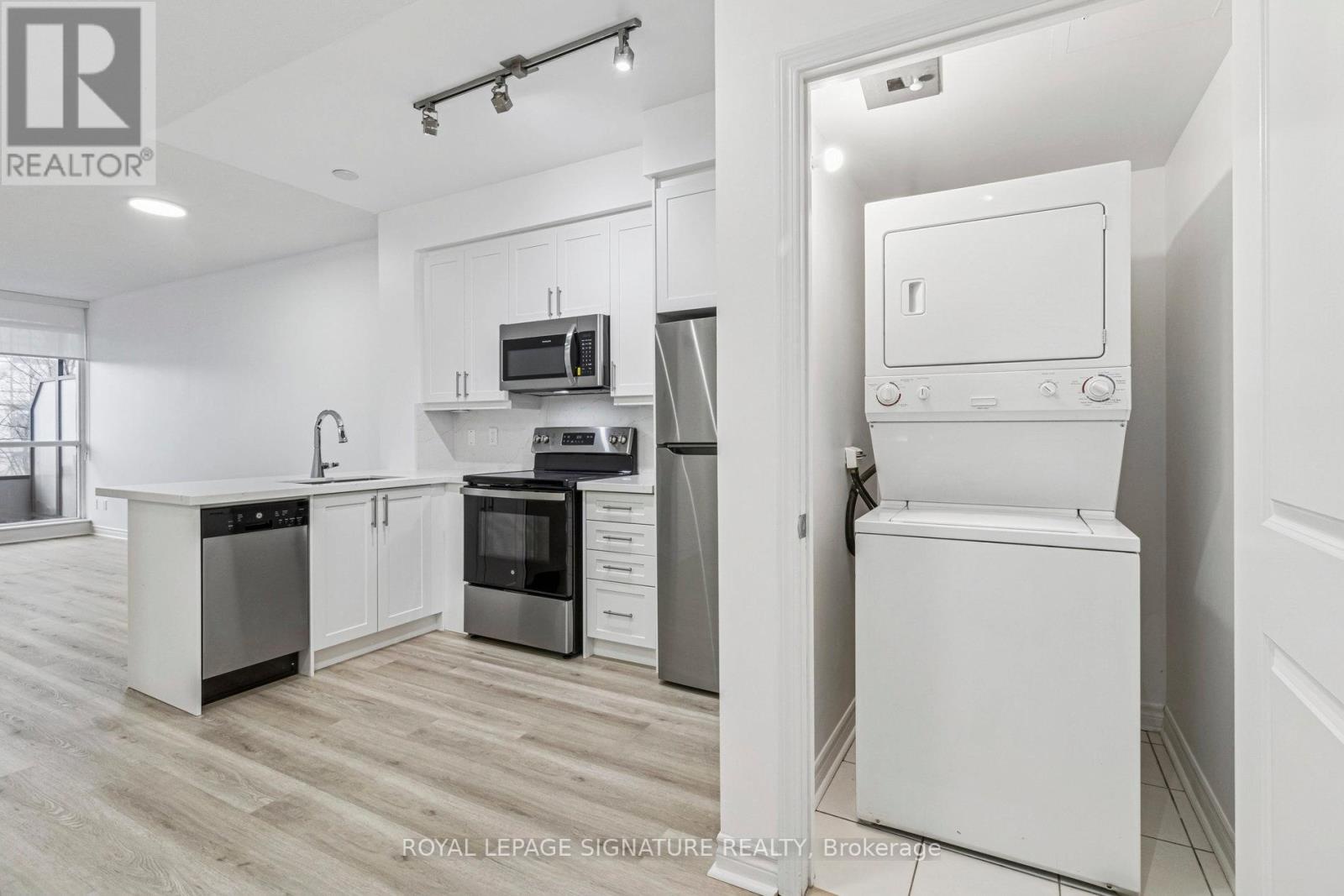 226 - 2885 Bayview Avenue, Toronto (bayview Village), Ontario