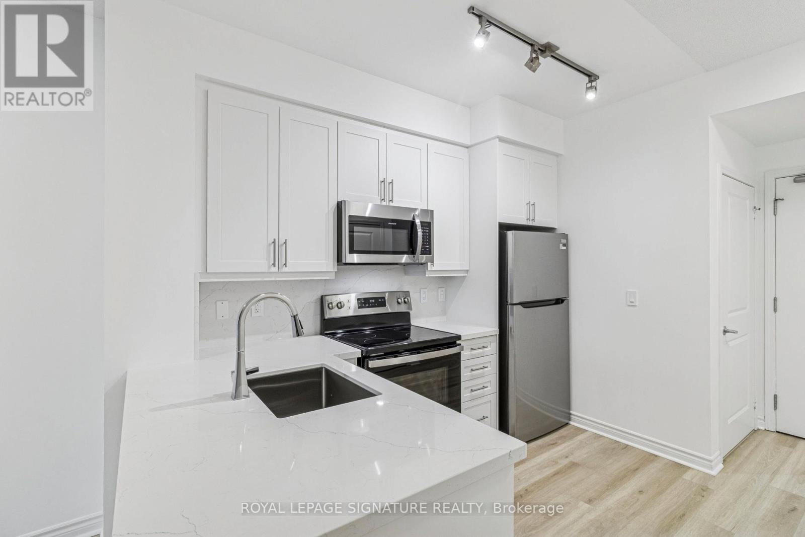 226 - 2885 Bayview Avenue, Toronto (bayview Village), Ontario