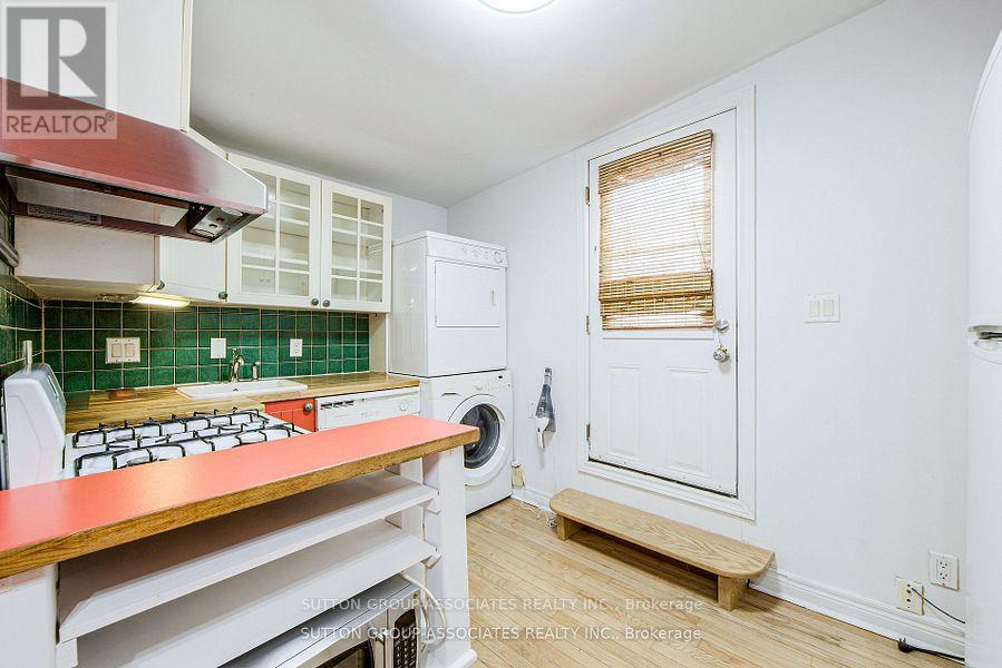 50 Lappin Avenue, Toronto (dovercourt-wallace Emerson-junction), Ontario