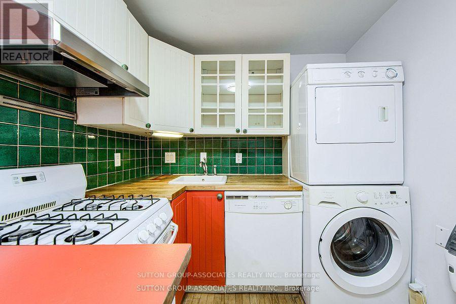 50 Lappin Avenue, Toronto (dovercourt-wallace Emerson-junction), Ontario