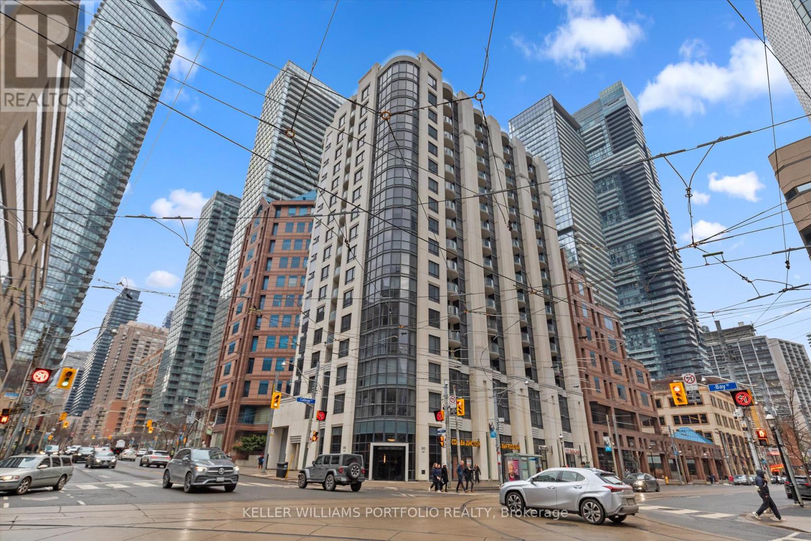 205 - 801 Bay Street, Toronto (bay Street Corridor), Ontario