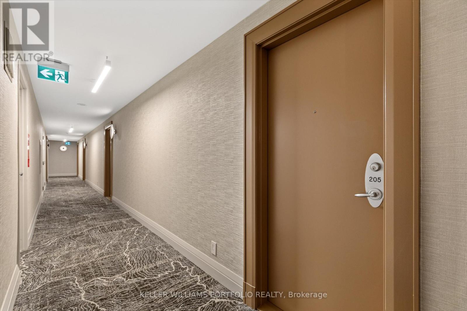 205 - 801 Bay Street, Toronto (bay Street Corridor), Ontario