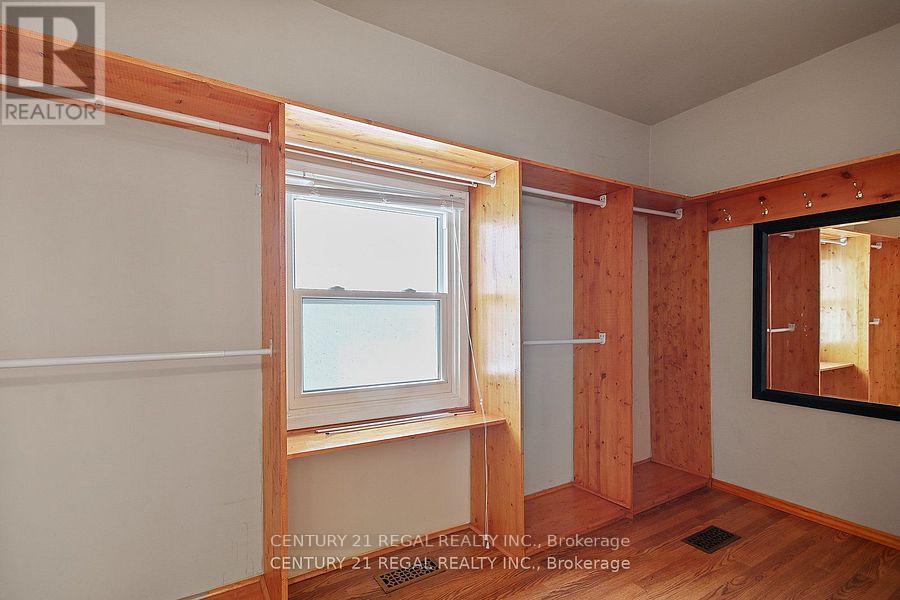 102 Newcastle Street, Toronto (mimico), Ontario