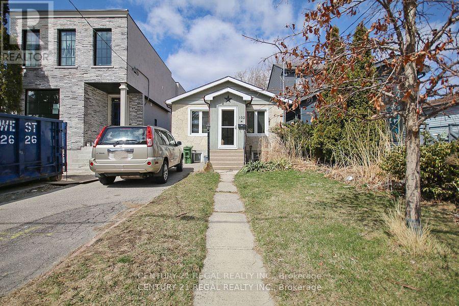 102 Newcastle Street, Toronto (mimico), Ontario