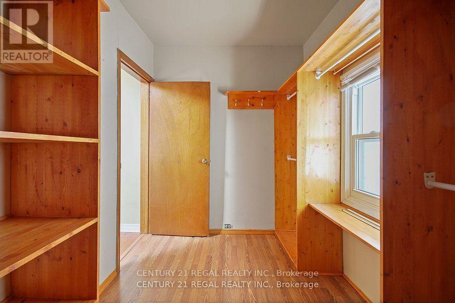 102 Newcastle Street, Toronto (mimico), Ontario