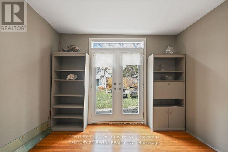 102 Newcastle Street, Toronto (mimico), Ontario