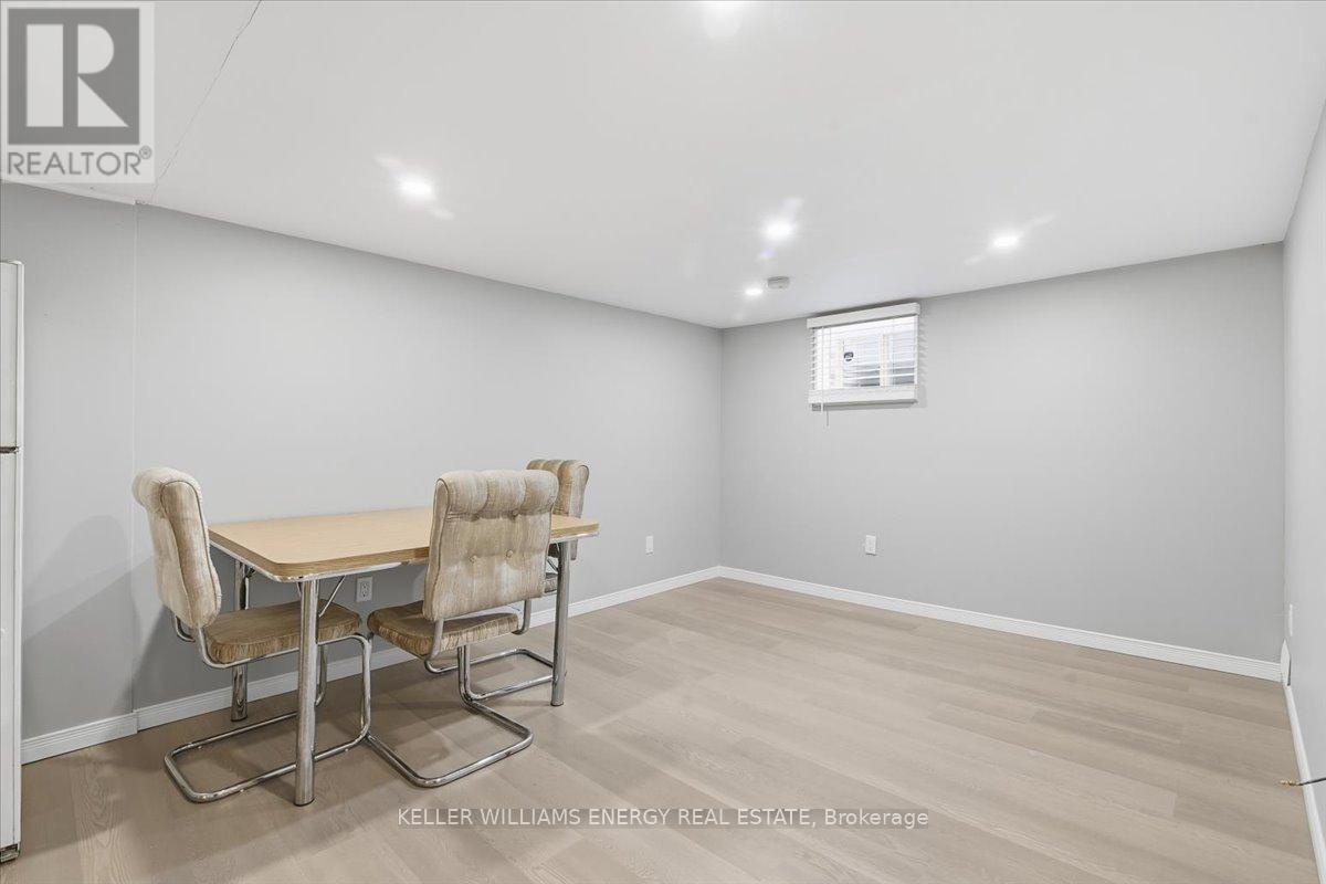 81 Haymarket Road, Toronto (downsview-roding-cfb), Ontario