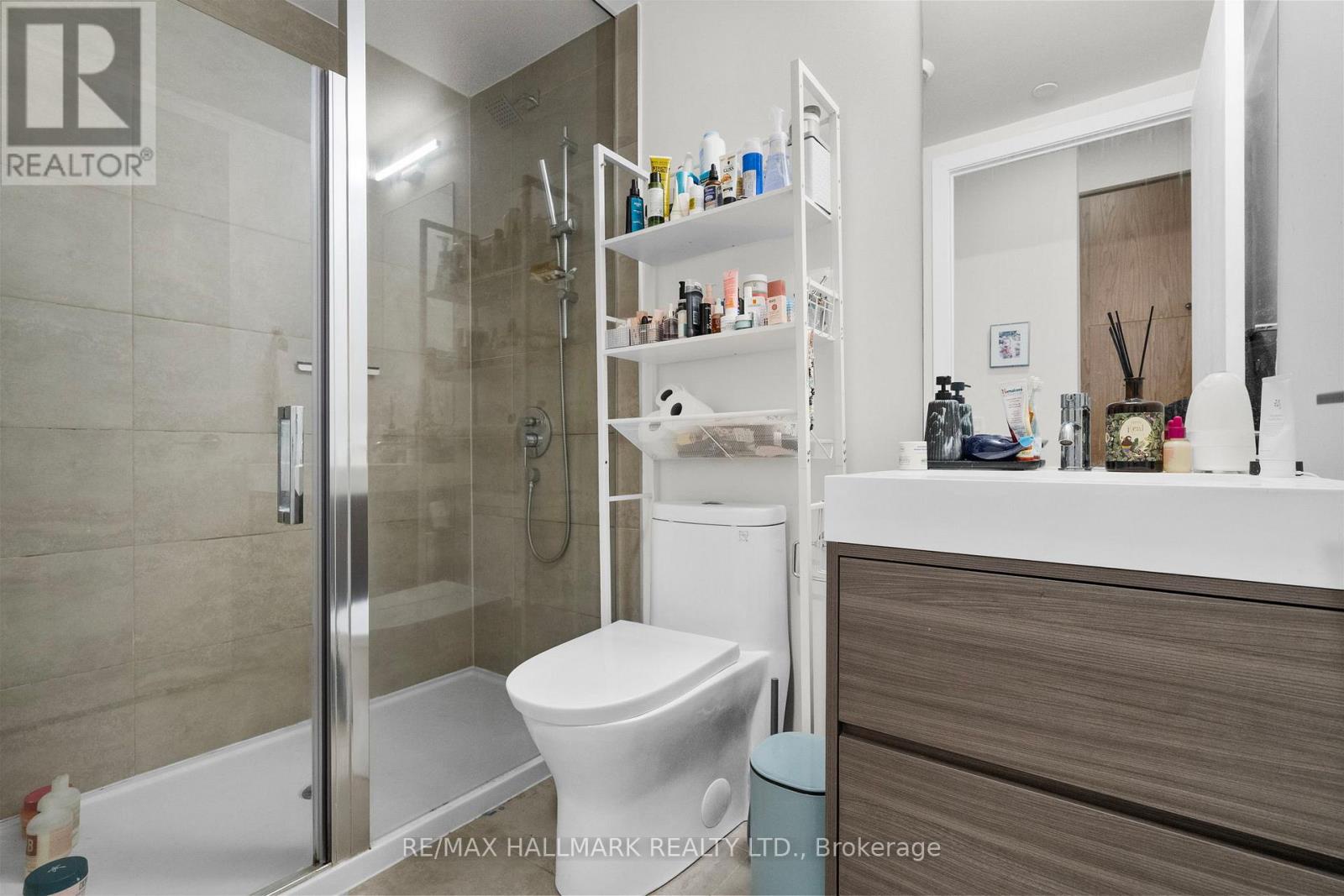 207 - 9 Tecumseth Street, Toronto (niagara), Ontario