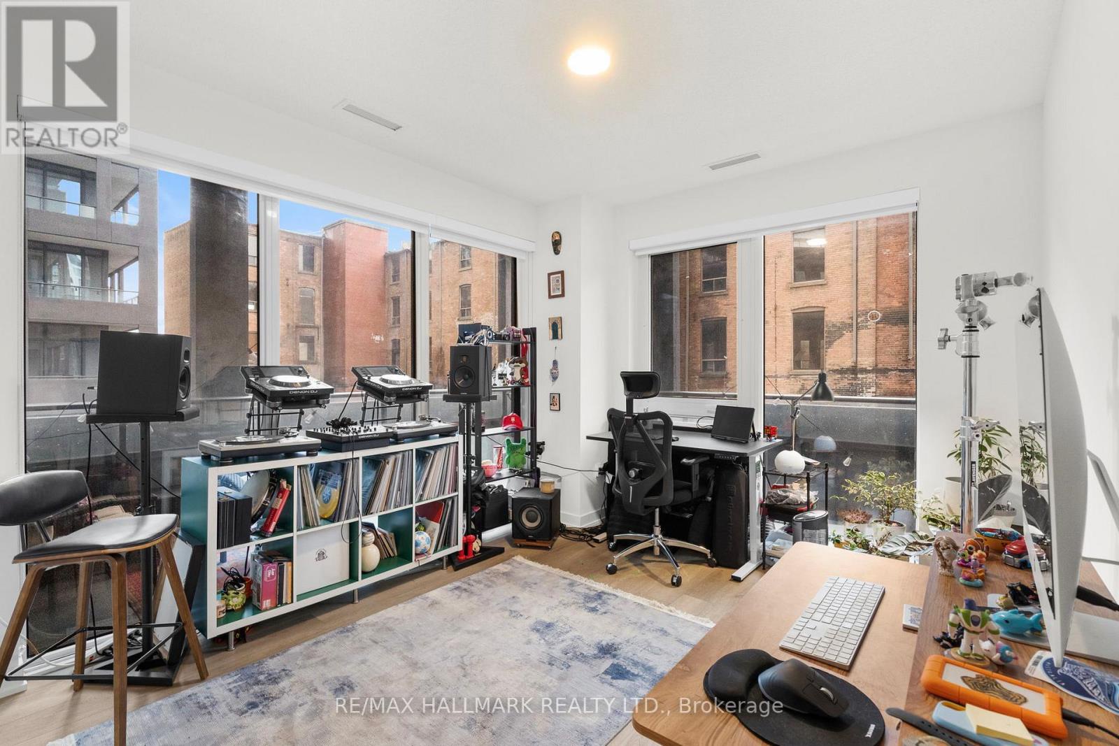 207 - 9 Tecumseth Street, Toronto (niagara), Ontario