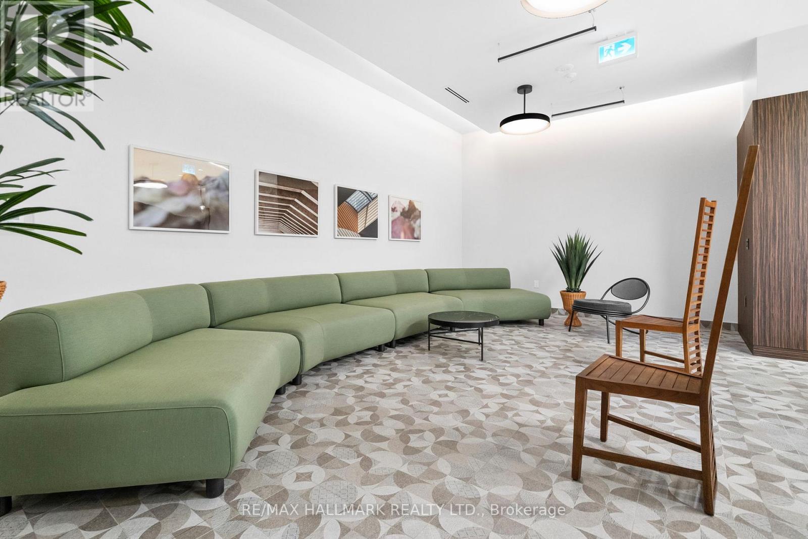 207 - 9 Tecumseth Street, Toronto (niagara), Ontario