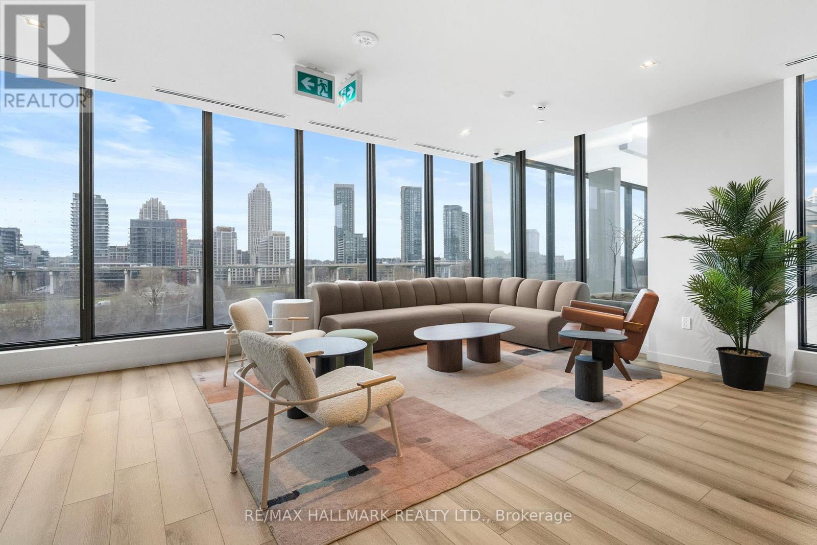 207 - 9 Tecumseth Street, Toronto (niagara), Ontario