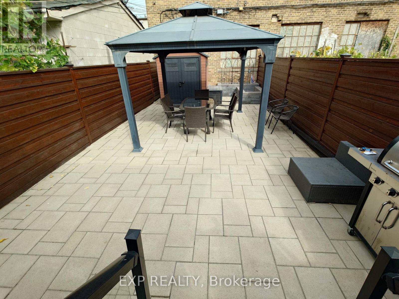 36 Talbot Street, Toronto (weston-pellam Park), Ontario