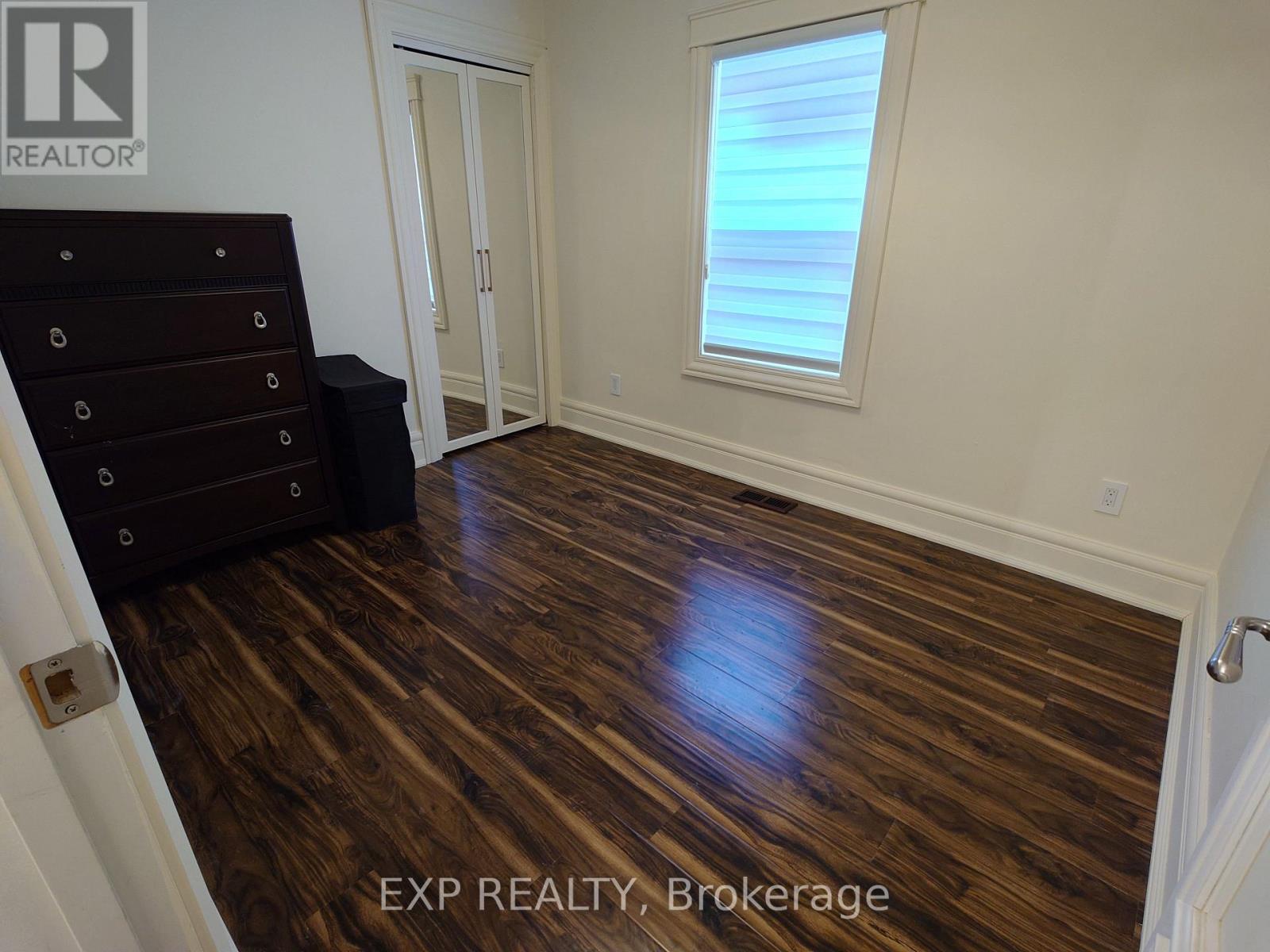 36 Talbot Street, Toronto (weston-pellam Park), Ontario