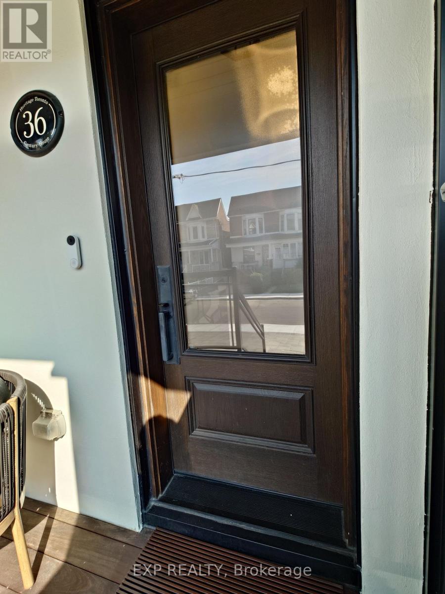 36 Talbot Street, Toronto (weston-pellam Park), Ontario