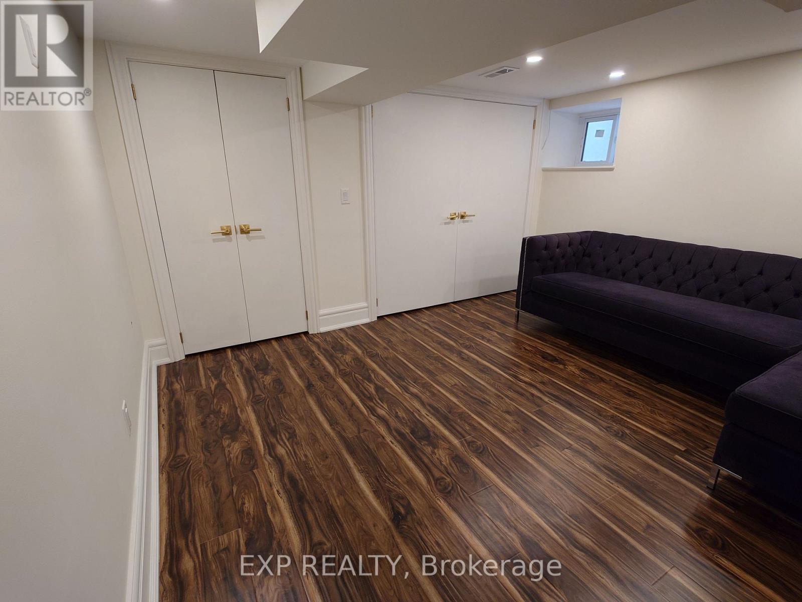 36 Talbot Street, Toronto (weston-pellam Park), Ontario