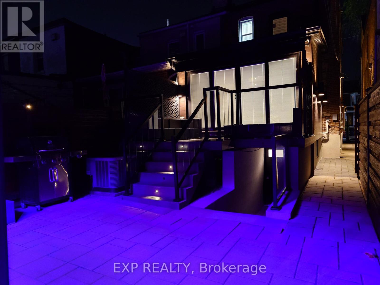 36 Talbot Street, Toronto (weston-pellam Park), Ontario