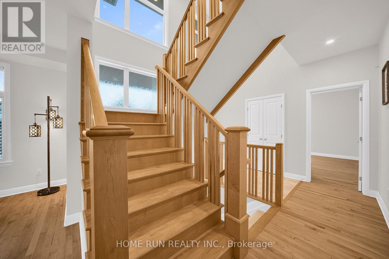 100 Lochhouse Walk, Ottawa, Ontario