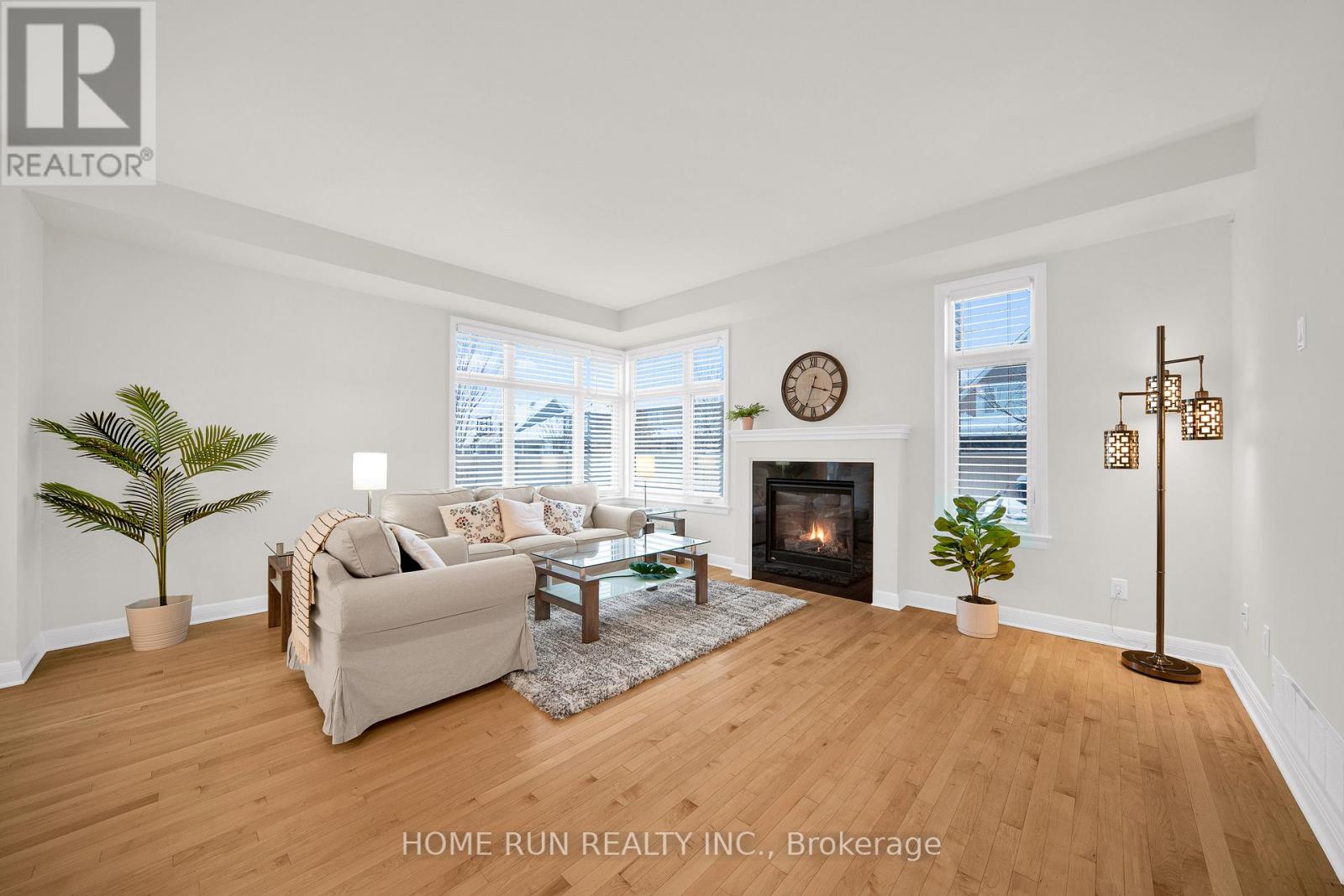 100 Lochhouse Walk, Ottawa, Ontario