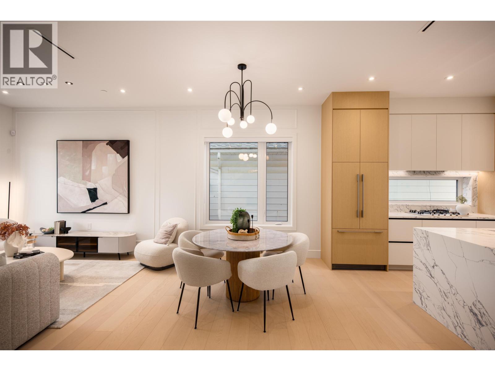 7382 Maple Street, Vancouver, British Columbia