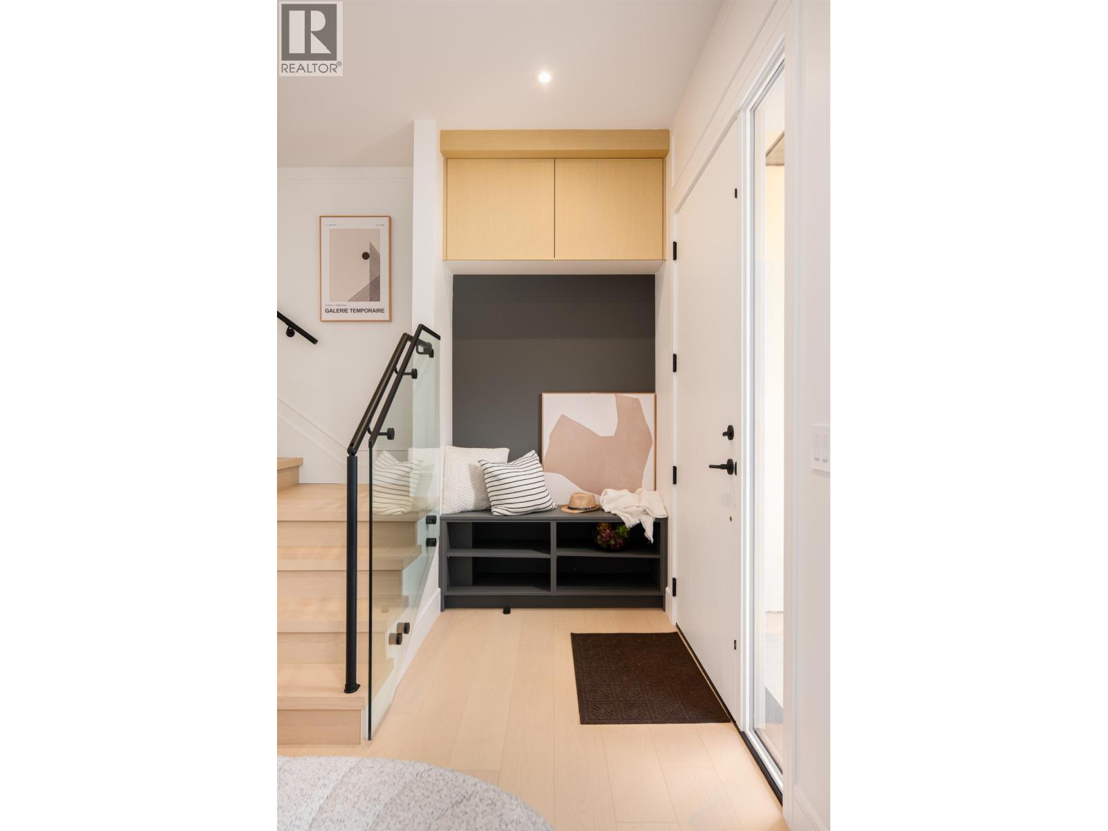 7382 Maple Street, Vancouver, British Columbia