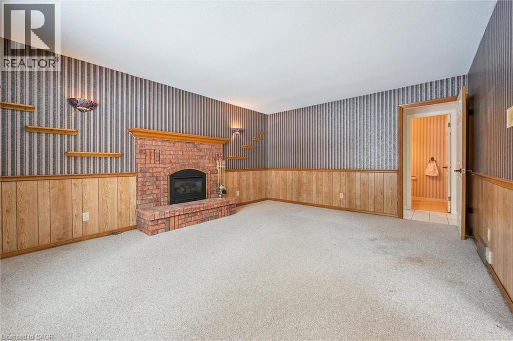 18 Woodview Court, Kitchener, Ontario