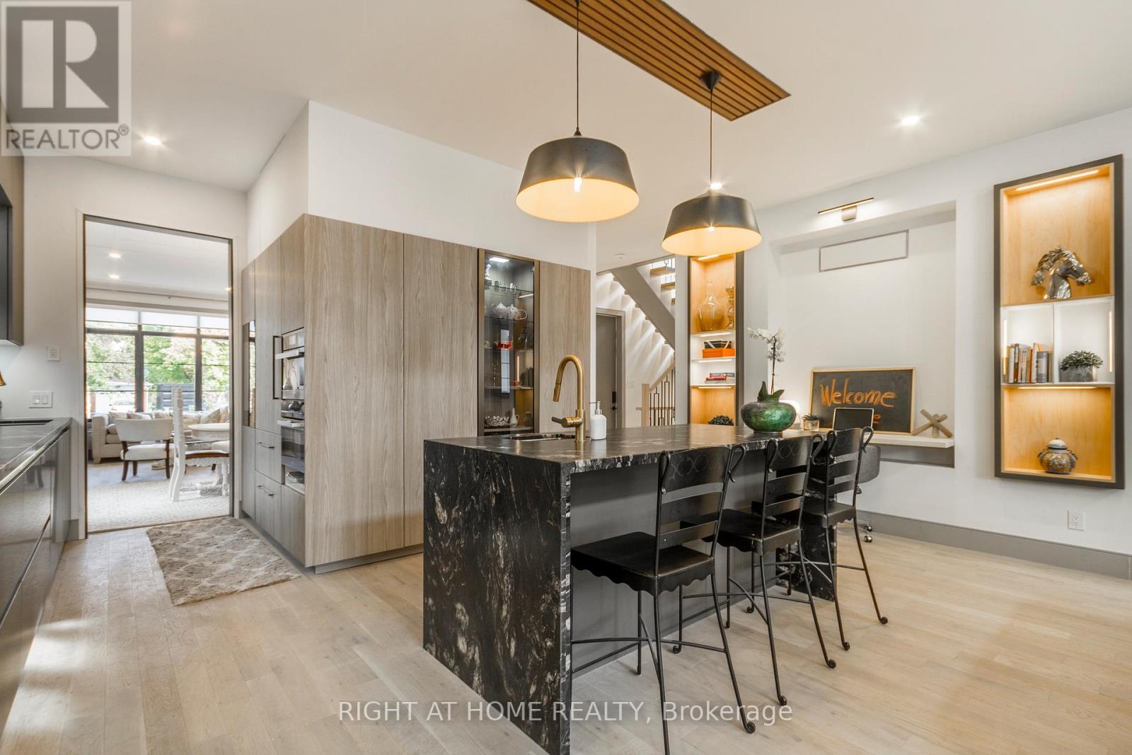 118 Martin Grove Road, Toronto (islington-city Centre West), Ontario