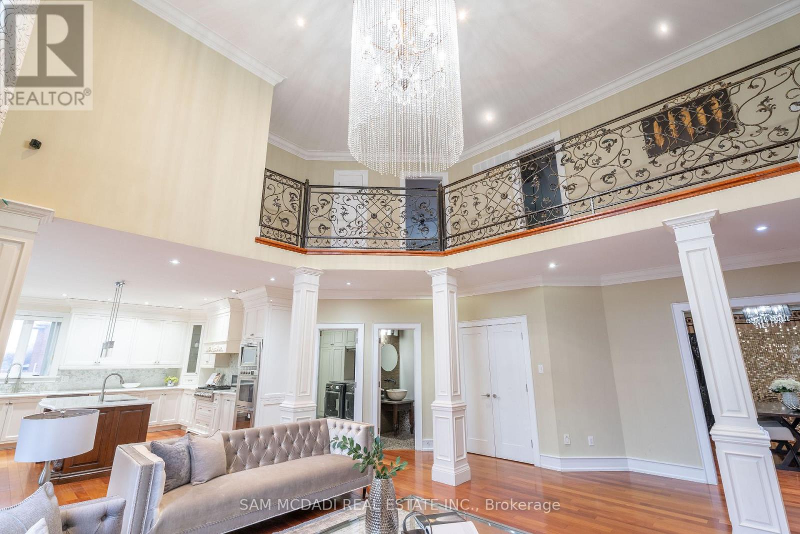 2489 Olinda Court, Mississauga (erindale), Ontario