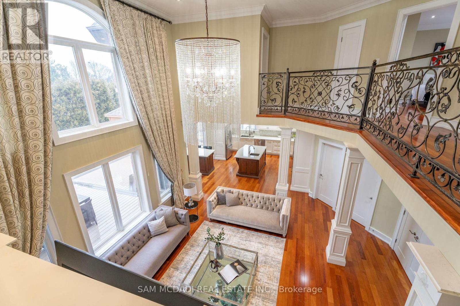 2489 Olinda Court, Mississauga (erindale), Ontario