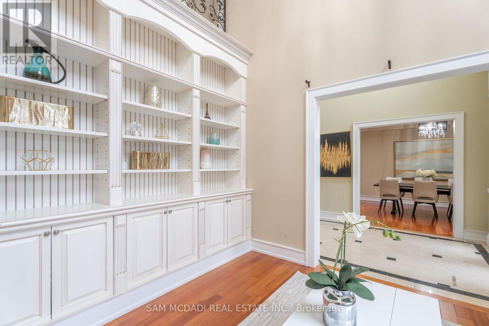 2489 Olinda Court, Mississauga (erindale), Ontario