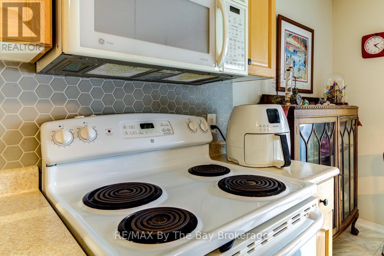 27 Pennsylvania Avenue E, Wasaga Beach, Ontario