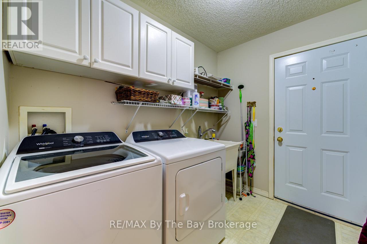 27 Pennsylvania Avenue E, Wasaga Beach, Ontario