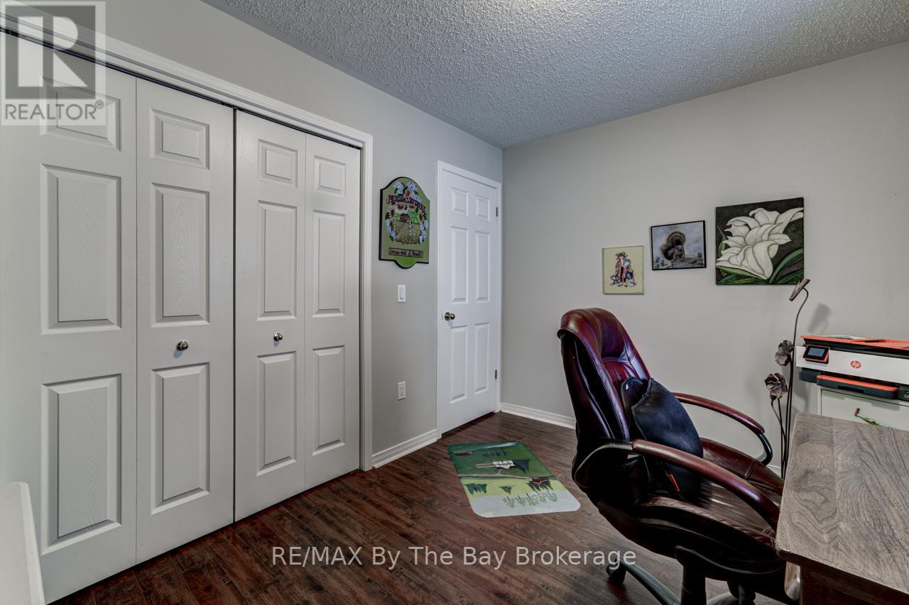 27 Pennsylvania Avenue E, Wasaga Beach, Ontario