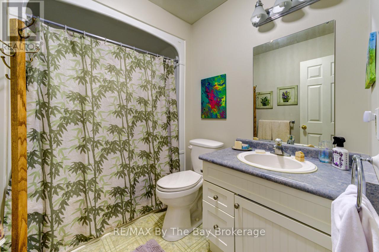 27 Pennsylvania Avenue E, Wasaga Beach, Ontario