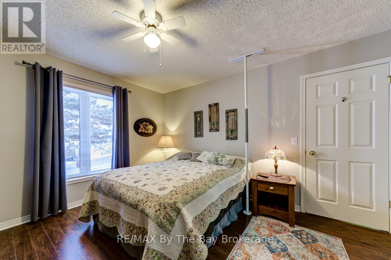 27 Pennsylvania Avenue E, Wasaga Beach, Ontario