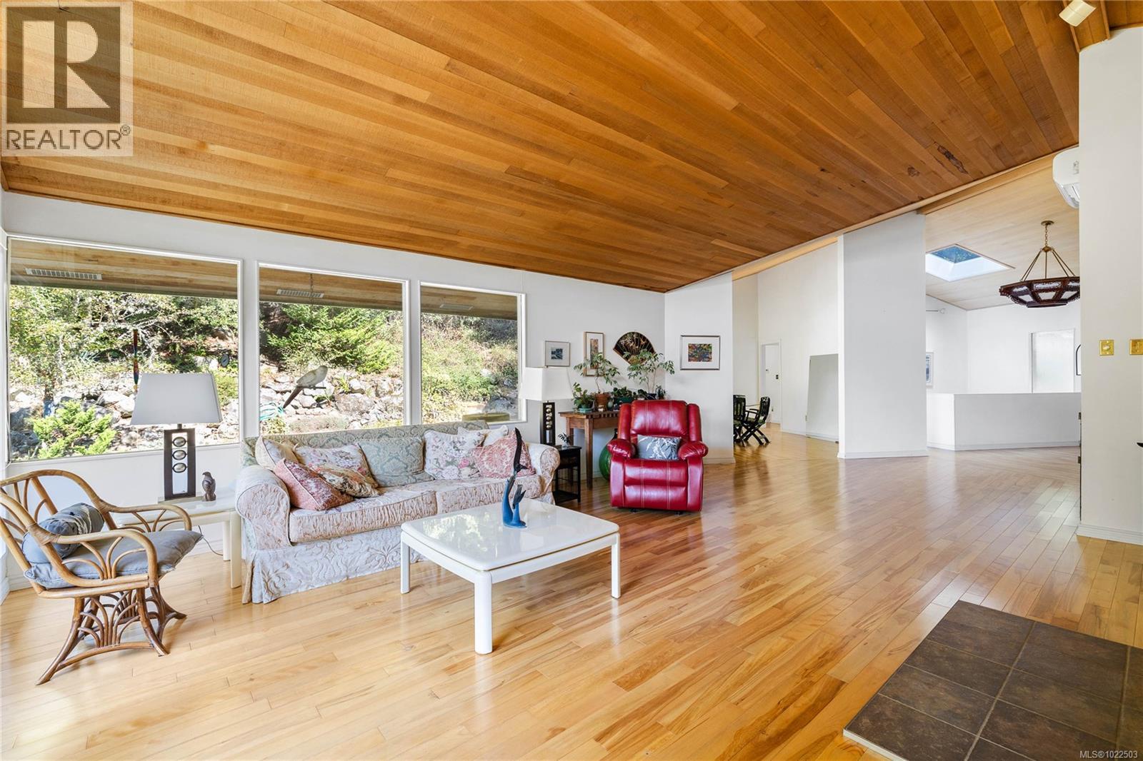 212 Sunset Dr, Salt Spring, British Columbia