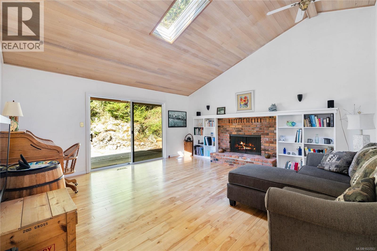 212 Sunset Dr, Salt Spring, British Columbia