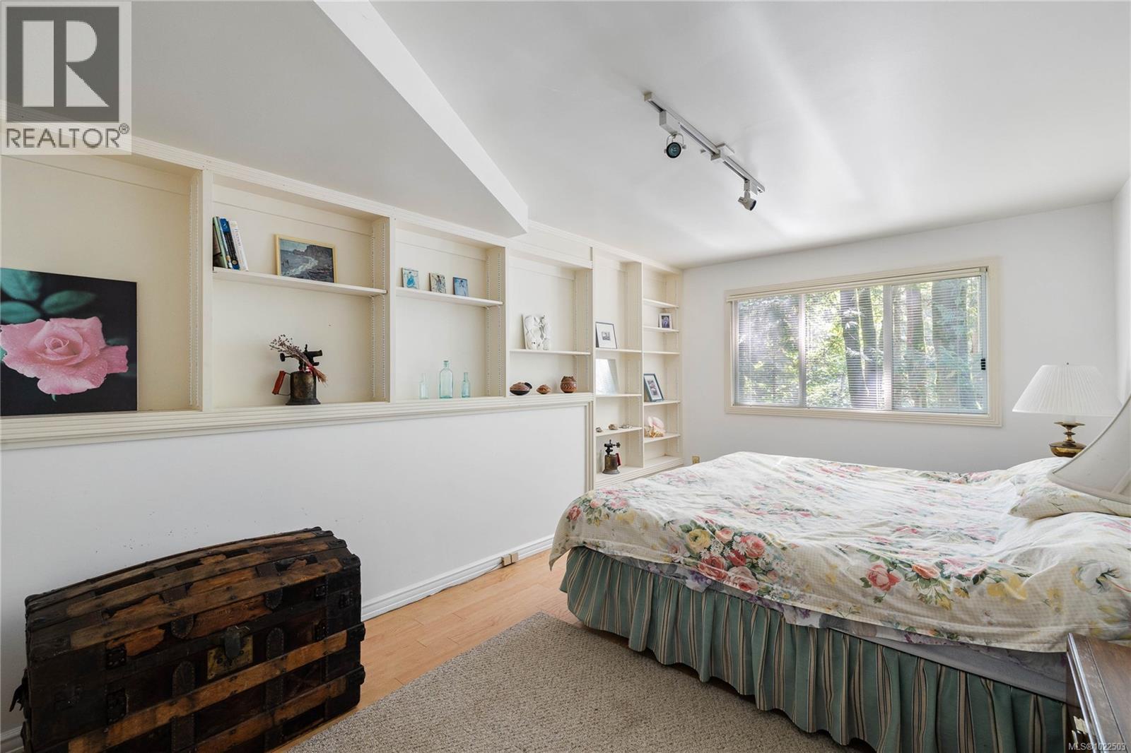 212 Sunset Dr, Salt Spring, British Columbia