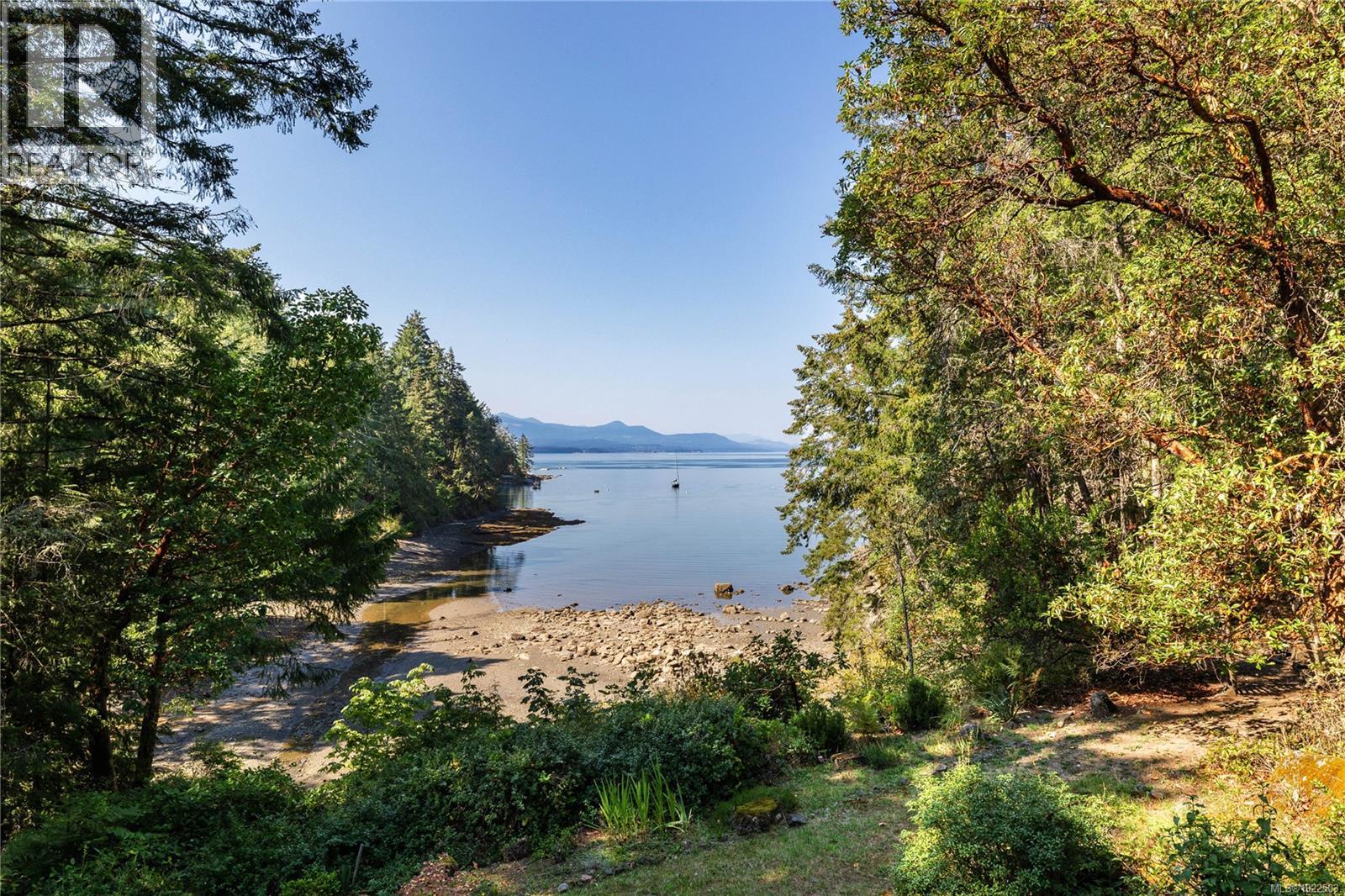 212 Sunset Dr, Salt Spring, British Columbia