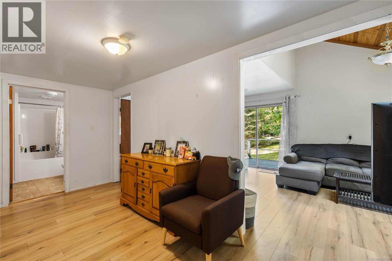 212 Sunset Dr, Salt Spring, British Columbia