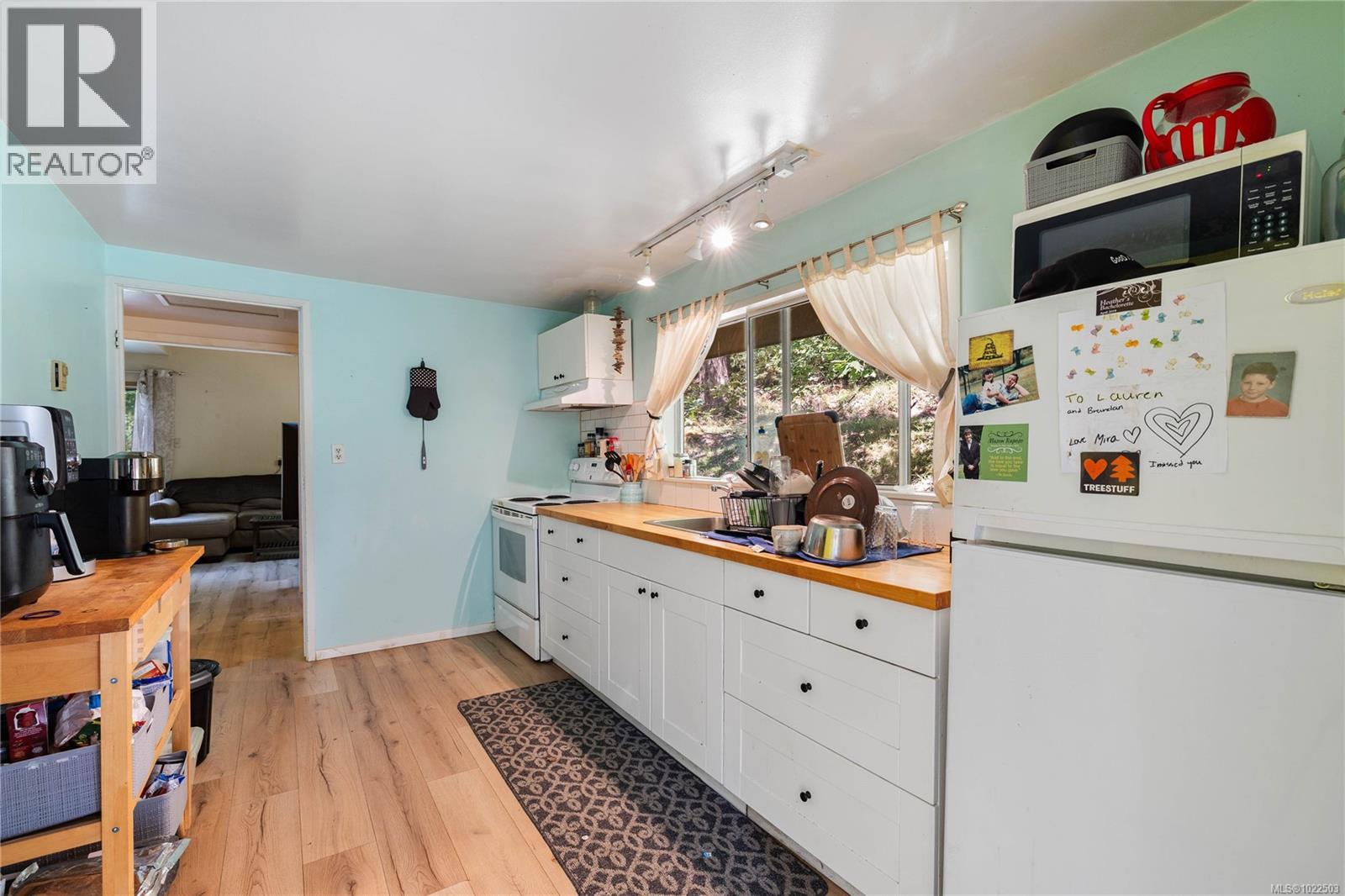 212 Sunset Dr, Salt Spring, British Columbia