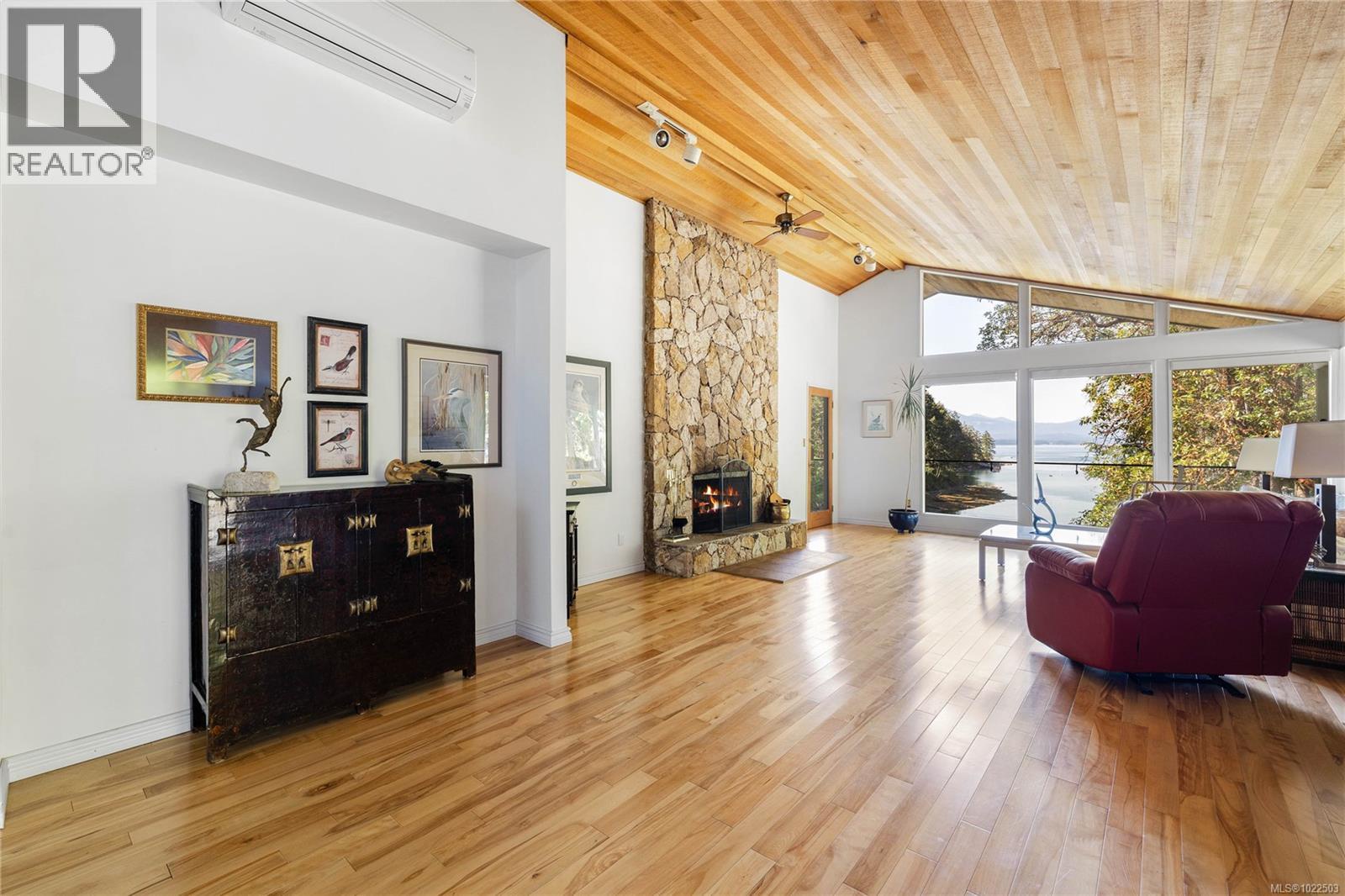 212 Sunset Dr, Salt Spring, British Columbia