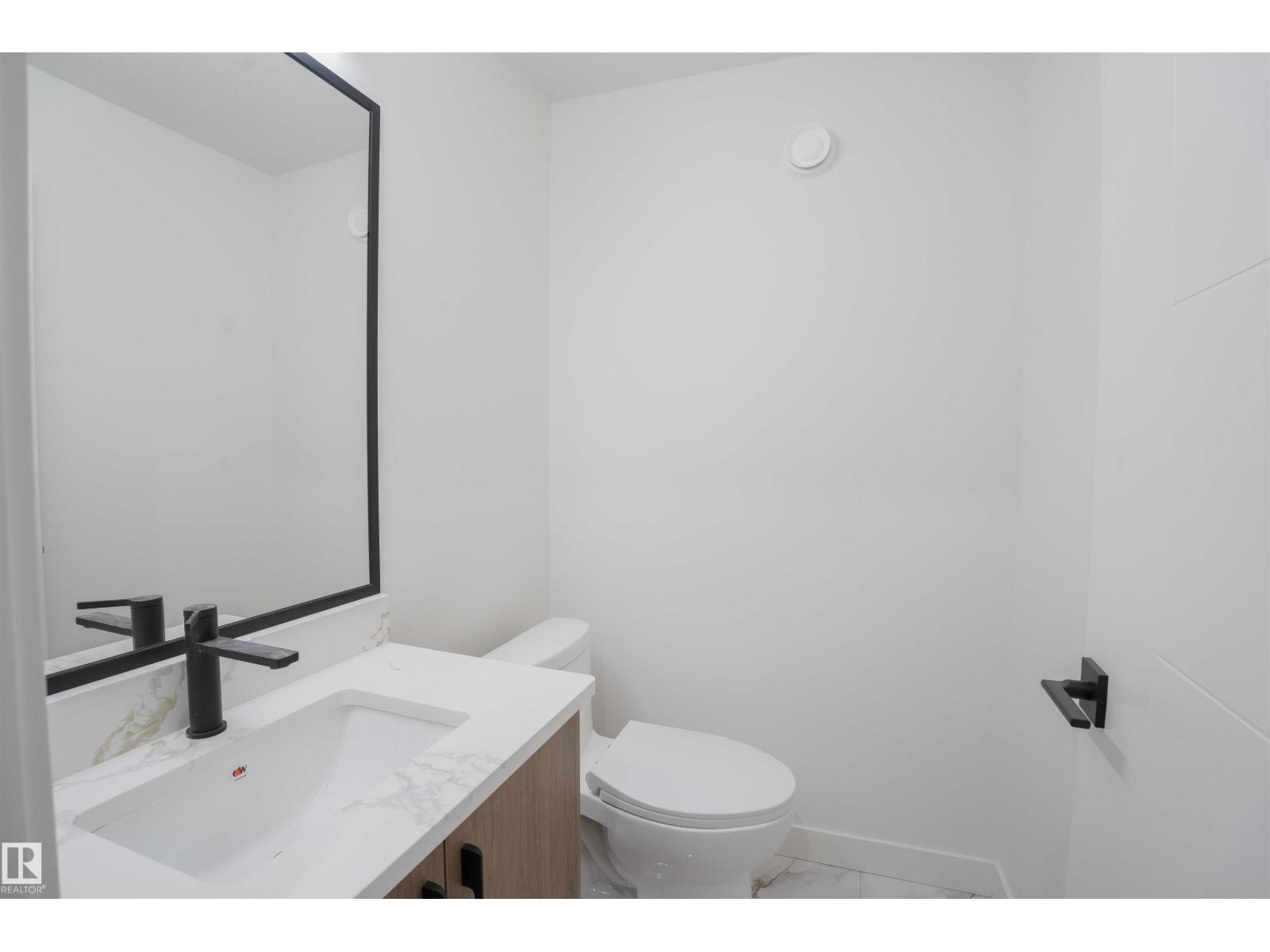 5211 104a St Nw Nw, Edmonton, Alberta