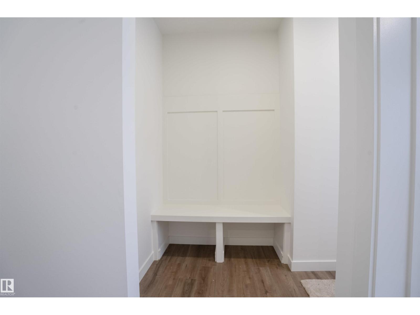 5211 104a St Nw Nw, Edmonton, Alberta