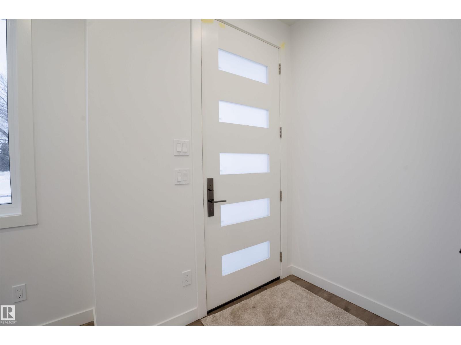 5211 104a St Nw Nw, Edmonton, Alberta