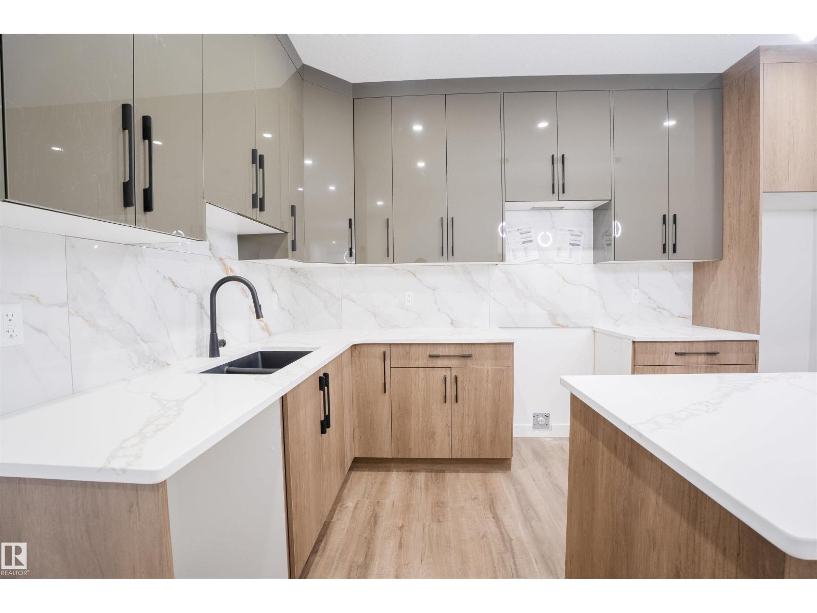 5211 104a St Nw Nw, Edmonton, Alberta