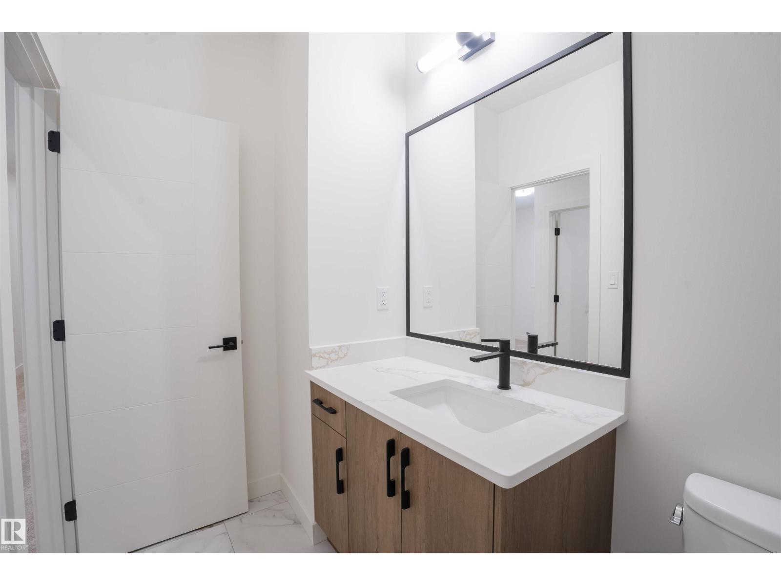 5211 104a St Nw Nw, Edmonton, Alberta