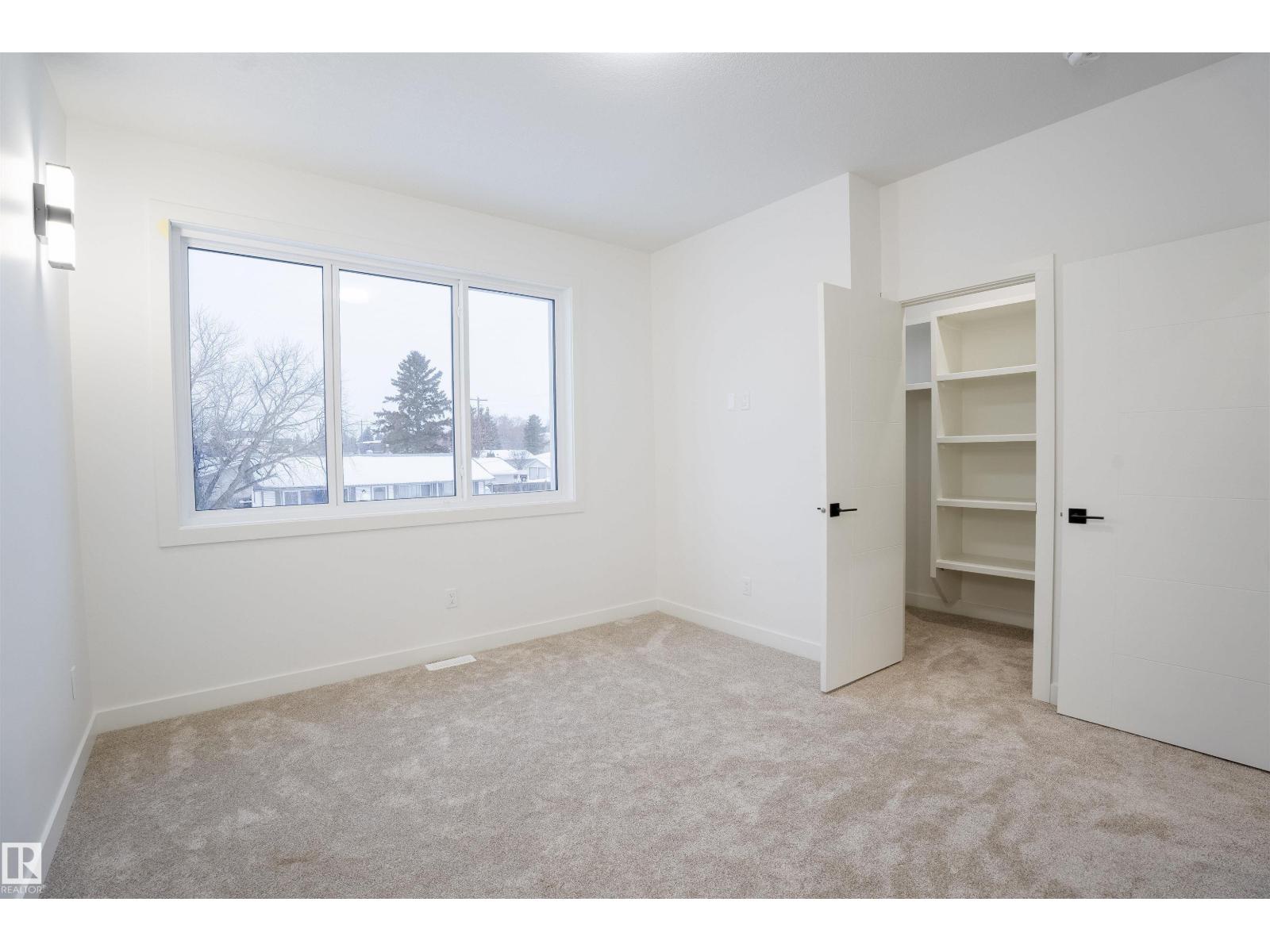 5211 104a St Nw Nw, Edmonton, Alberta