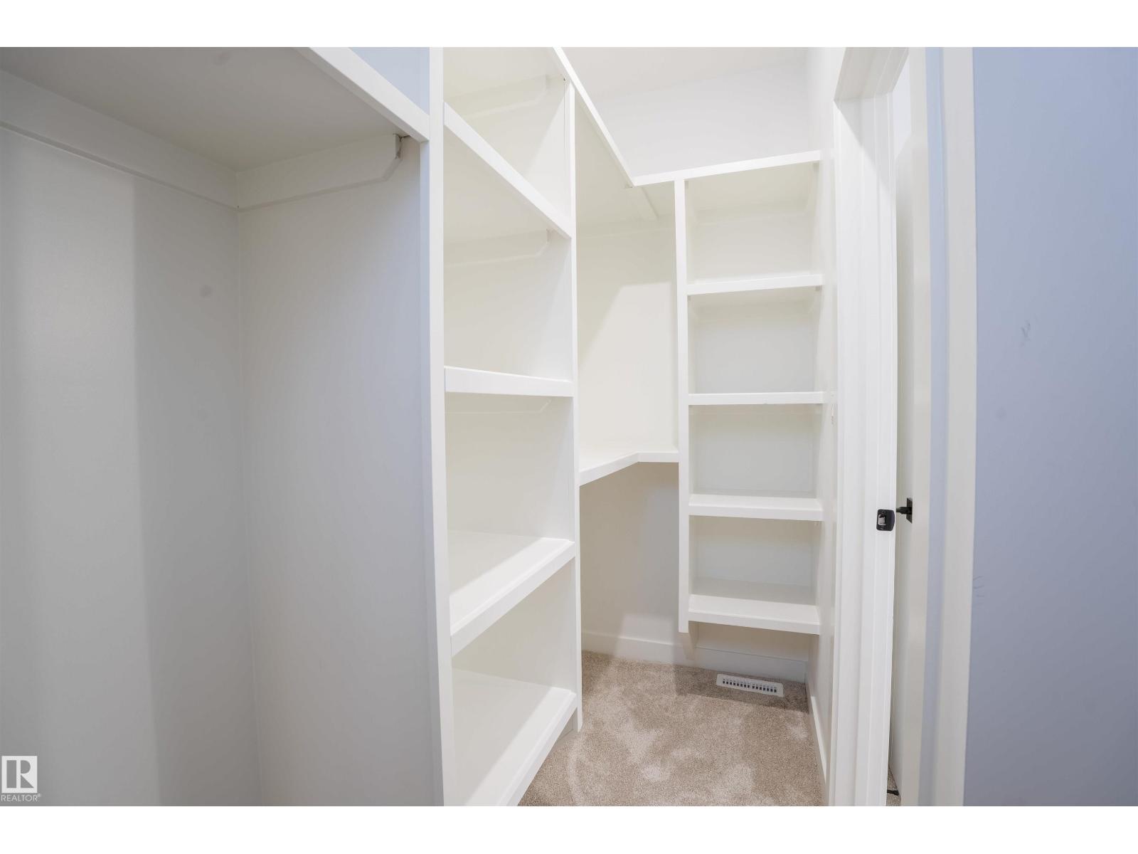 5211 104a St Nw Nw, Edmonton, Alberta